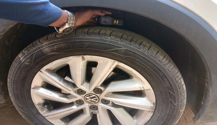 2022 Volkswagen TAIGUN HIGHLINE 1.0 TSI AT, Petrol, Automatic, 68,079 km, tyre