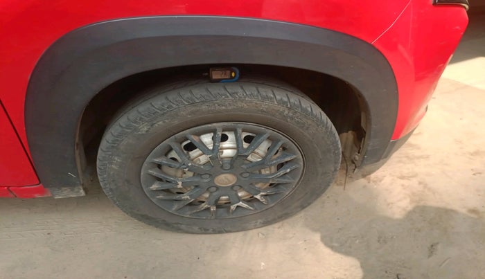 2019 Mahindra KUV 100 NXT K2+ P 6 STR, CNG, Manual, 1,24,134 km, tyre