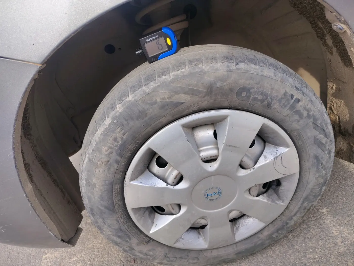 2016 Maruti Wagon R 1.0 LXI, CNG, Manual, 73,702 km, tyre