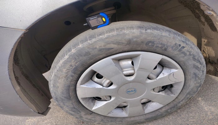 2016 Maruti Wagon R 1.0 LXI, Petrol, Manual, 73,702 km, tyre