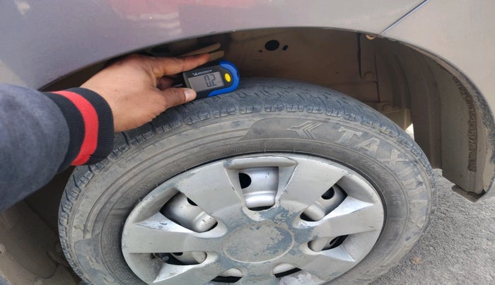 2016 Maruti Wagon R 1.0 LXI, Petrol, Manual, 73,702 km, tyre