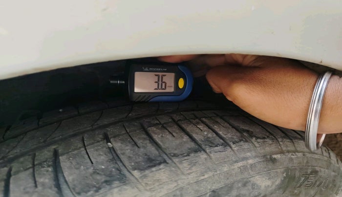 2017 Hyundai Grand i10 MAGNA 1.2 KAPPA VTVT CNG, CNG, Manual, 88,397 km, tyre