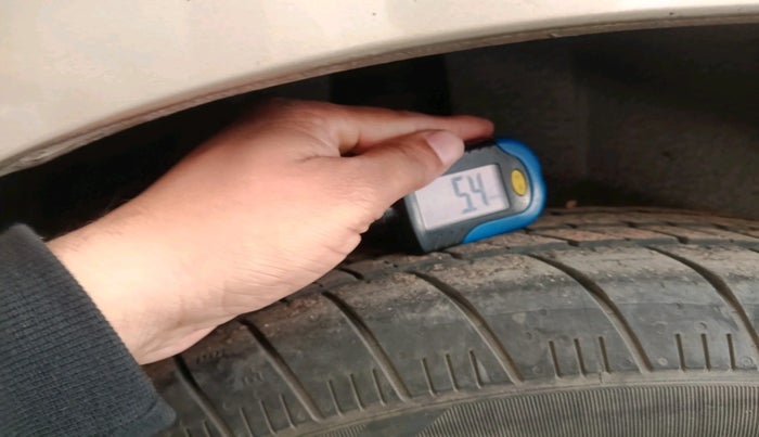 2015 Maruti Ertiga LDI, Diesel, Manual, 60,107 km, tyre