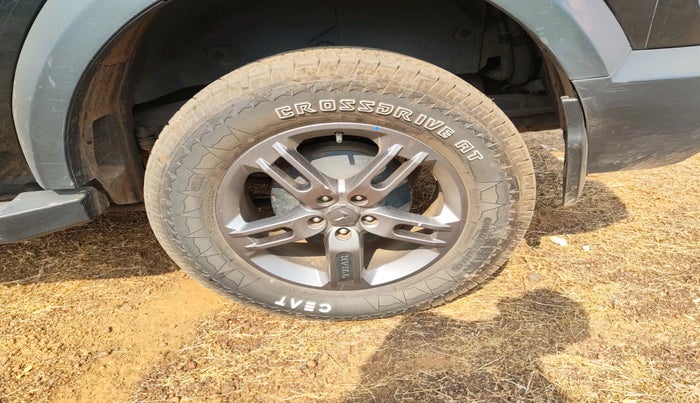 2023 Mahindra Thar LX D HT 2WD MT, Diesel, Manual, 51,964 km, tyre