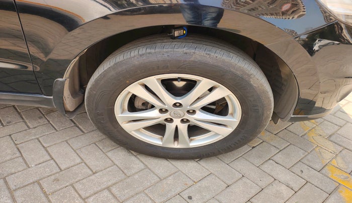 2012 Hyundai Santa Fe 4 WD AT, Diesel, Automatic, 99,882 km, tyre