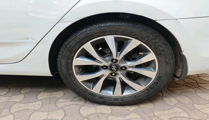 2014 Hyundai Verna FLUIDIC 1.6 VTVT SX AT, Petrol, Automatic, 62,230 km, tyre