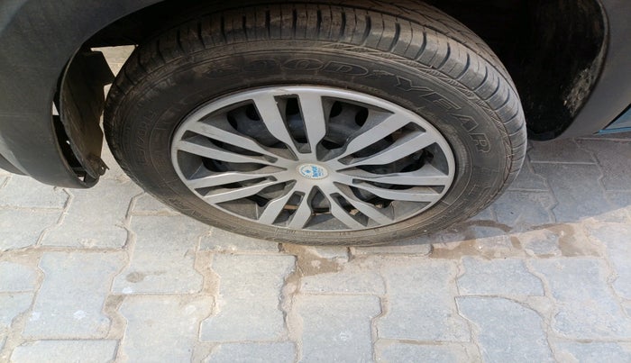 2021 Renault Kwid RXL, Petrol, Manual, 44,600 km, tyre