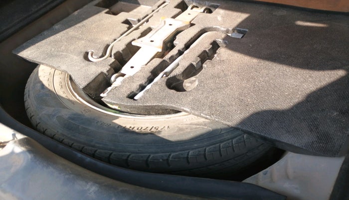 2016 Honda Jazz 1.2L I-VTEC SV, Petrol, Manual, 68,989 km, tyre