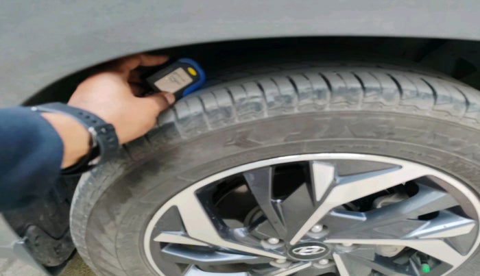 2021 Hyundai Creta SX (O) AT 1.5 DIESEL, Diesel, Automatic, 1,14,783 km, tyre