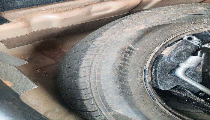 2019 Tata NEXON XZ PLUS DIESEL, Diesel, Manual, 1,23,417 km, tyre