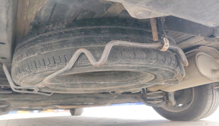 2015 Honda Mobilio 1.5L I-DTEC S, Diesel, Manual, 1,20,063 km, tyre