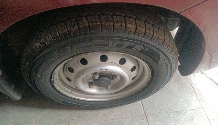 2011 Maruti Wagon R 1.0 LXI, Petrol, Manual, 11,547 km, tyre