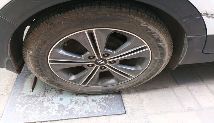 2016 Hyundai Creta SX PLUS AT 1.6 PETROL, Petrol, Automatic, 79,330 km, tyre