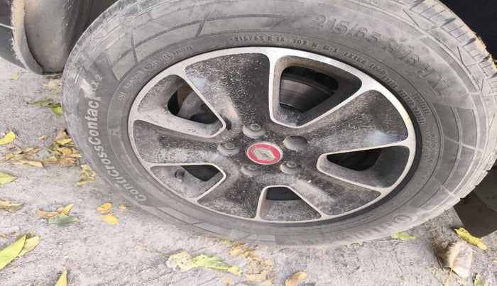 2017 Renault Duster 85 PS RXS MT DIESEL, Diesel, Manual, 82,966 km, tyre