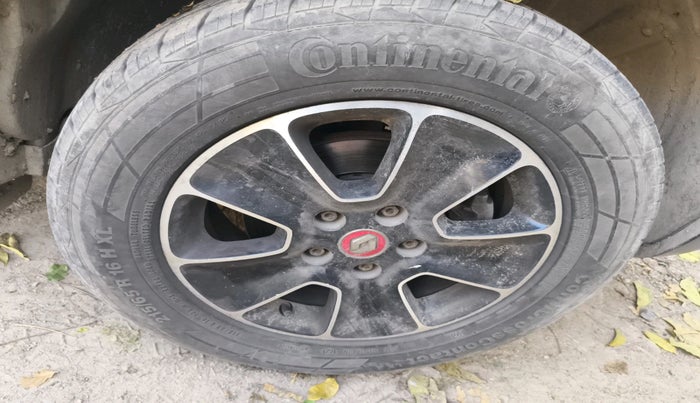 2017 Renault Duster 85 PS RXS MT DIESEL, Diesel, Manual, 82,966 km, tyre