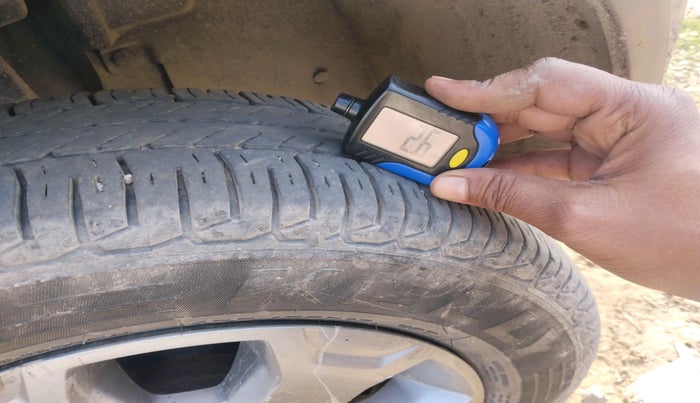 2018 Renault Kwid CLIMBER 1.0, Petrol, Manual, 67,345 km, tyre