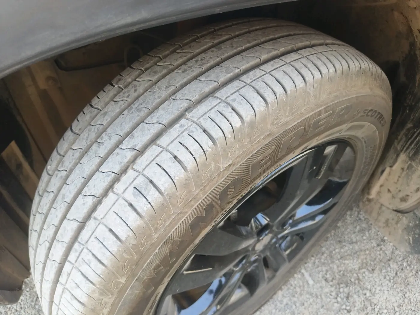 2018 Maruti Vitara Brezza ZDI, Diesel, Manual, 1,65,064 km, tyre