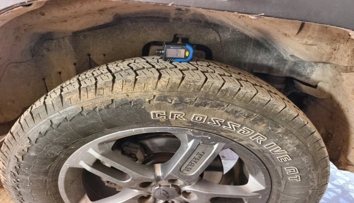 2021 Mahindra Thar LX HARD TOP 4WD MT, Diesel, Manual, 65,624 km, tyre