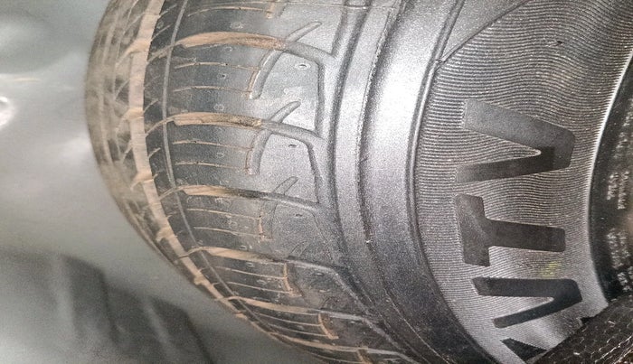 2017 Honda Jazz 1.2L I-VTEC V AT, Petrol, Automatic, 48,599 km, tyre