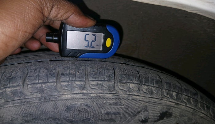 2011 Hyundai Santro Xing GL, Petrol, Manual, 84,319 km, tyre