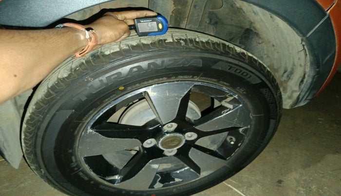 2018 Tata NEXON XZA PLUS DIESEL, Diesel, Automatic, 63,109 km, tyre