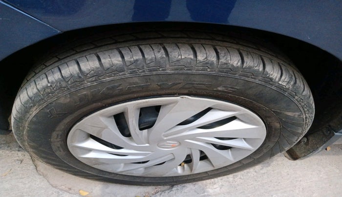 2021 Maruti Ertiga VXI SHVS, CNG, Manual, 91,708 km, tyre