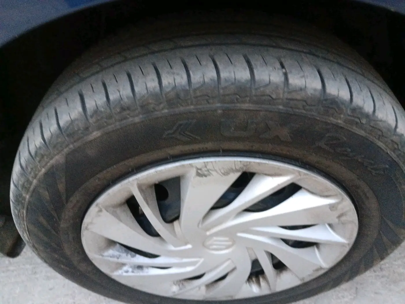 2021 Maruti Ertiga VXI SHVS, CNG, Manual, 91,708 km, tyre