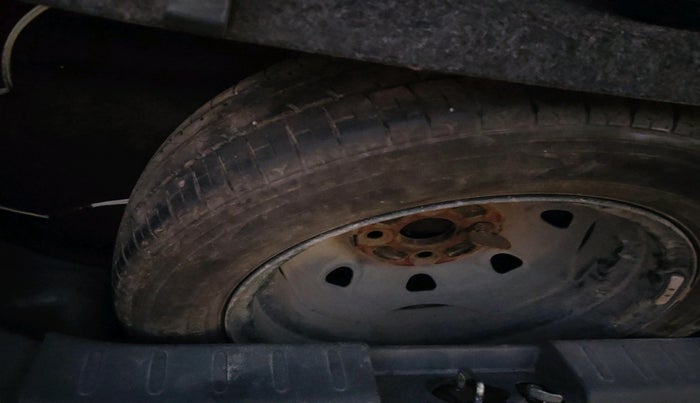 2015 Maruti Alto K10 VXI, Petrol, Manual, 1,02,866 km, tyre