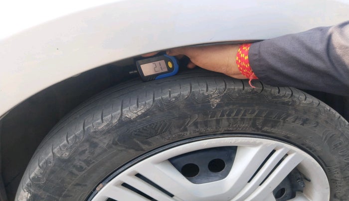 2013 Honda City 1.5L I-VTEC E MT, Petrol, Manual, 1,56,263 km, tyre