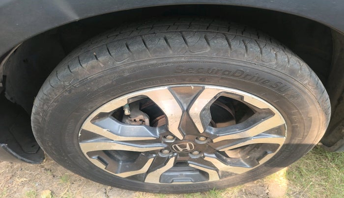 2017 Honda WR-V 1.5L I-DTEC VX MT, Diesel, Manual, 1,80,293 km, tyre