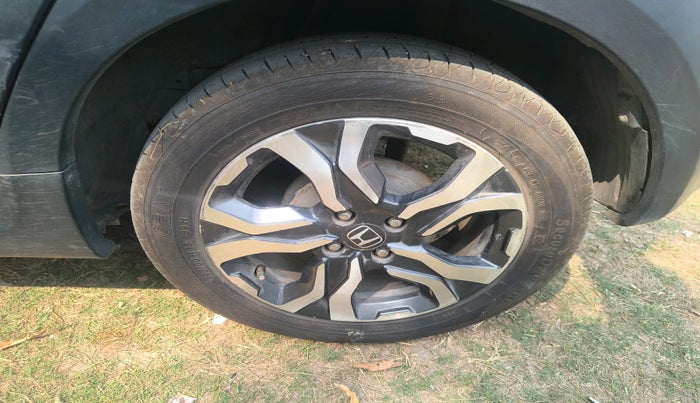 2017 Honda WR-V 1.5L I-DTEC VX MT, Diesel, Manual, 1,80,293 km, tyre