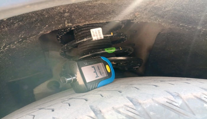 2024 Mahindra XUV700 AX 7 LUXURY D MT 7 STR, Diesel, Manual, 28,307 km, tyre