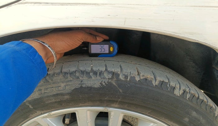 2020 Maruti Dzire ZXI, Petrol, Manual, 74,582 km, tyre