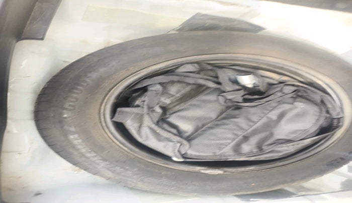 2024 Tata NEXON PURE SUNROOF 1.5 DIESEL, Diesel, Manual, 61,802 km, tyre