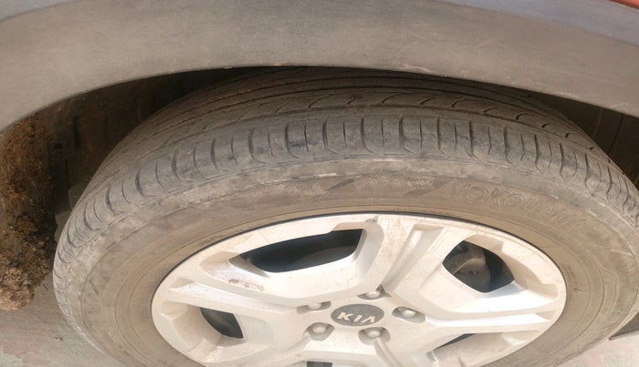 2021 KIA SONET HTK PLUS 1.5, Diesel, Manual, 86,518 km, tyre