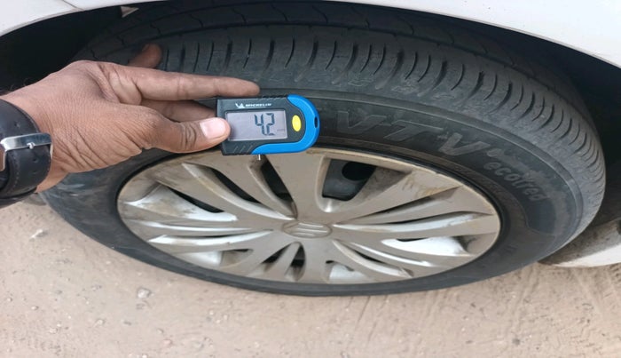 2015 Maruti Ertiga VDI, Diesel, Manual, 1,08,088 km, tyre