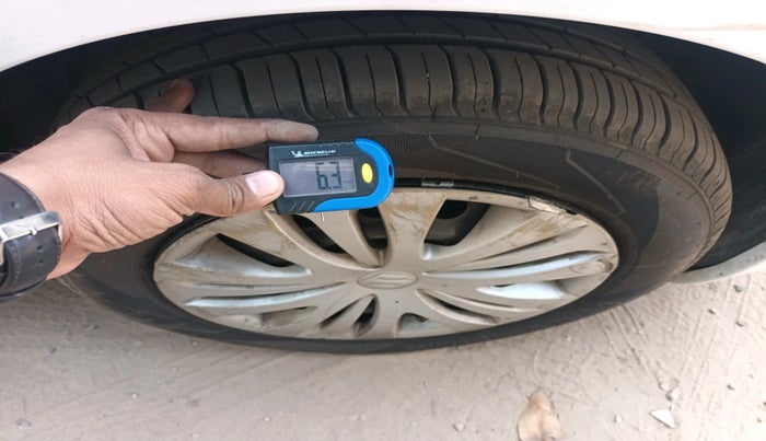 2015 Maruti Ertiga VDI, Diesel, Manual, 1,08,088 km, tyre