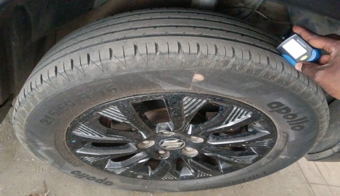 2020 Maruti Vitara Brezza ZXI, Petrol, Manual, 40,848 km, tyre