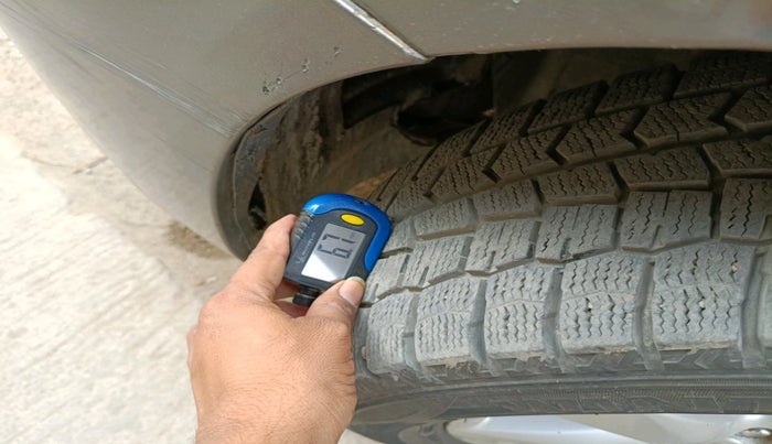 2012 Nissan Sunny XV DIESEL, Diesel, Manual, 1,10,557 km, tyre