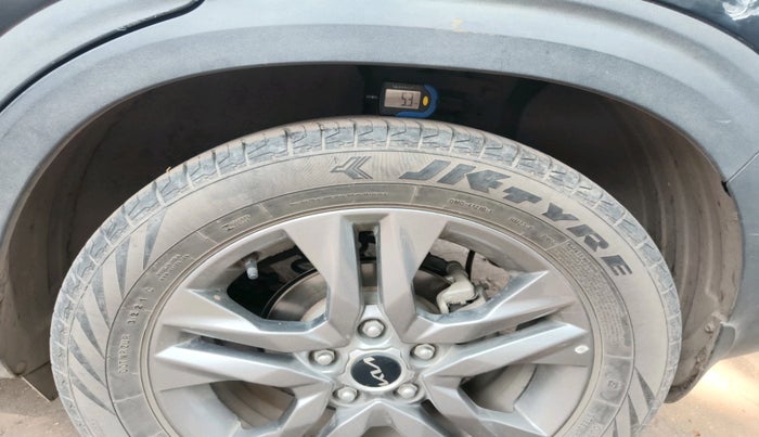 2021 KIA SELTOS HTX IVT 1.5 PETROL, Petrol, Automatic, 29,874 km, tyre