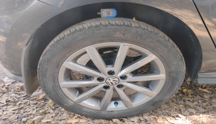 2020 Volkswagen Polo HIGHLINE PLUS 1.0, Petrol, Manual, 63,021 km, tyre