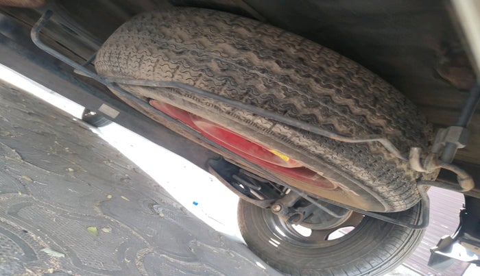 2022 Renault TRIBER RXT, Petrol, Manual, 56,825 km, tyre