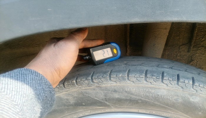 2018 Renault Kwid RXL, Petrol, Manual, 43,303 km, tyre