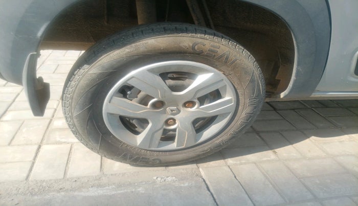 2018 Renault Kwid RXL, Petrol, Manual, 43,303 km, tyre