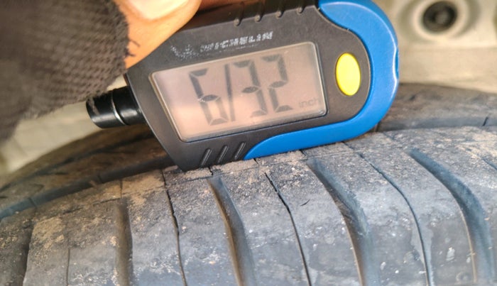 2016 Maruti Celerio ZXI AMT, Petrol, Automatic, 74,158 km, tyre