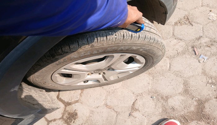 2023 KIA SONET HTK PLUS 1.2, Petrol, Manual, 2,150 km, tyre