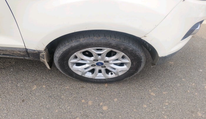 2014 Ford Ecosport TITANIUM 1.0L ECOBOOST (OPT), Petrol, Manual, 84,045 km, tyre