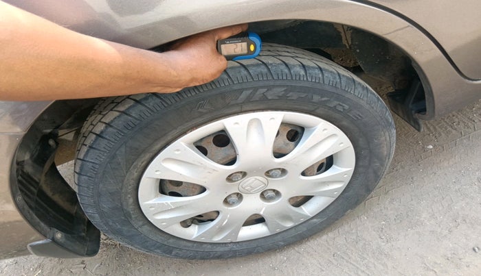 2013 Honda Amaze 1.2L I-VTEC S, Petrol, Manual, 83,763 km, tyre