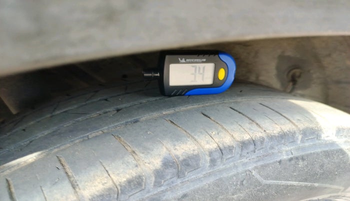 2019 Hyundai VENUE SX 1.0 (O) TURBO, Petrol, Manual, 54,737 km, tyre