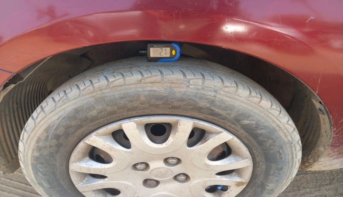 2010 Hyundai i20 MAGNA 1.2, CNG, Manual, 1,93,269 km, tyre